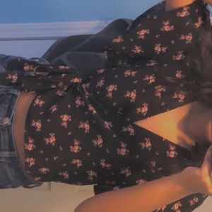 Short sleeve floral shirt